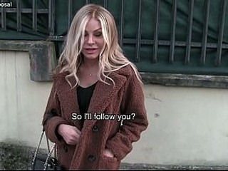 Esclusivo - amatoriale - Milf italiana tradisce il marito per 1000 &euro_ - English subtitles